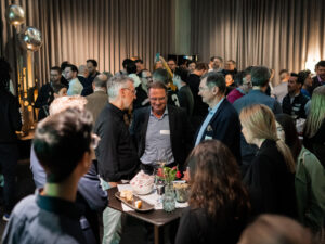 Besucher am Event der Inacta zum Smile Metaverse
