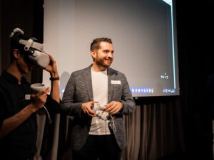Das Smile Metaverse wird an einem Event der Inacta live vorgeführt