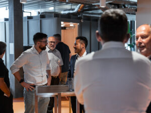 Event-Besucher des Joint Event Google tauschen sich zum Thema 