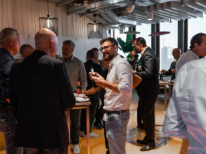 Event-Besucher des Joint Event Google tauschen sich zum Thema 