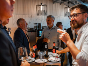 Event-Besucher des Joint Event Google tauschen sich zum Thema 