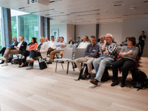 Besucher am Digital Health-Event der Inacta