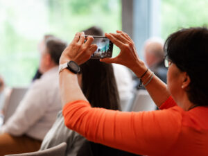 Besucher am Digital Health-Event der Inacta