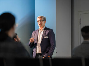Christian Bokelmann präsentiert am Event