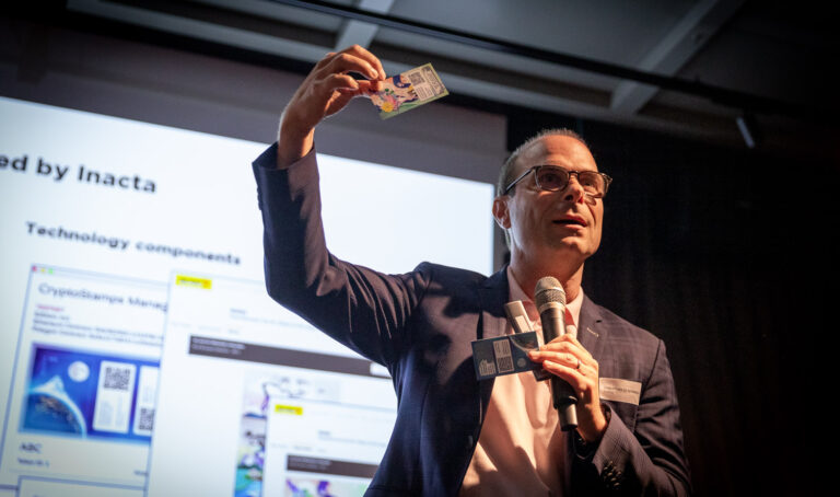 Christian Di Giorgio, Inacta, bei der Präsentation der Swiss Crypto Stamps 3.0