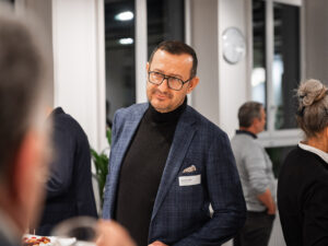 Mirko Djuric beim Inacta Expert Talk zu Low-Code und AI