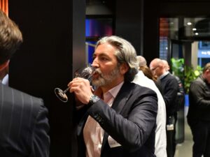 Ein Besucher des Events von Inacta und Parashift